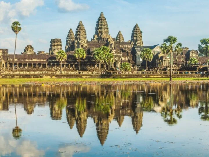 Angkor Wat mit Spiegelung im Wasser in Kambodscha